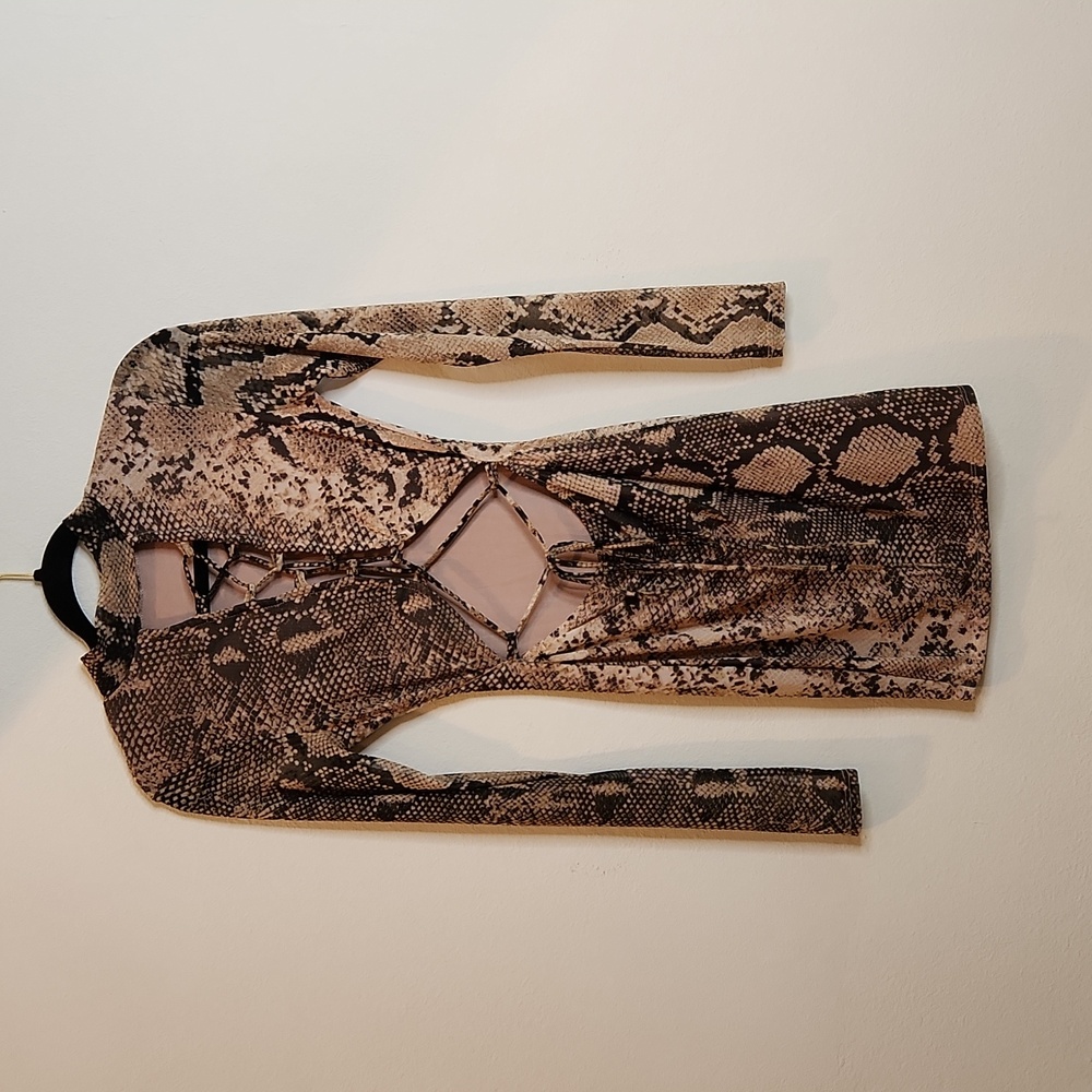 Snake Print Mini Dress R15 - Picture 2 of 4